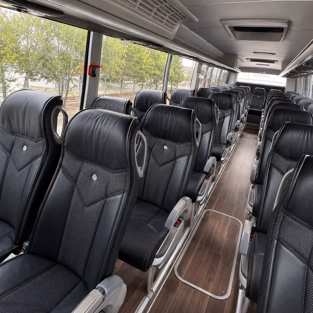 long distance charter bus trips from merced to los angeles