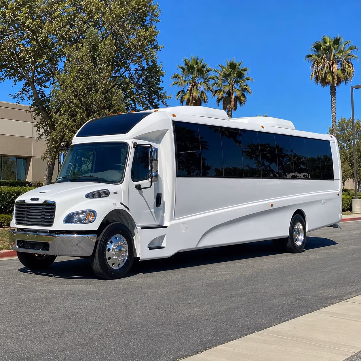 merced 35 passenger minibus
