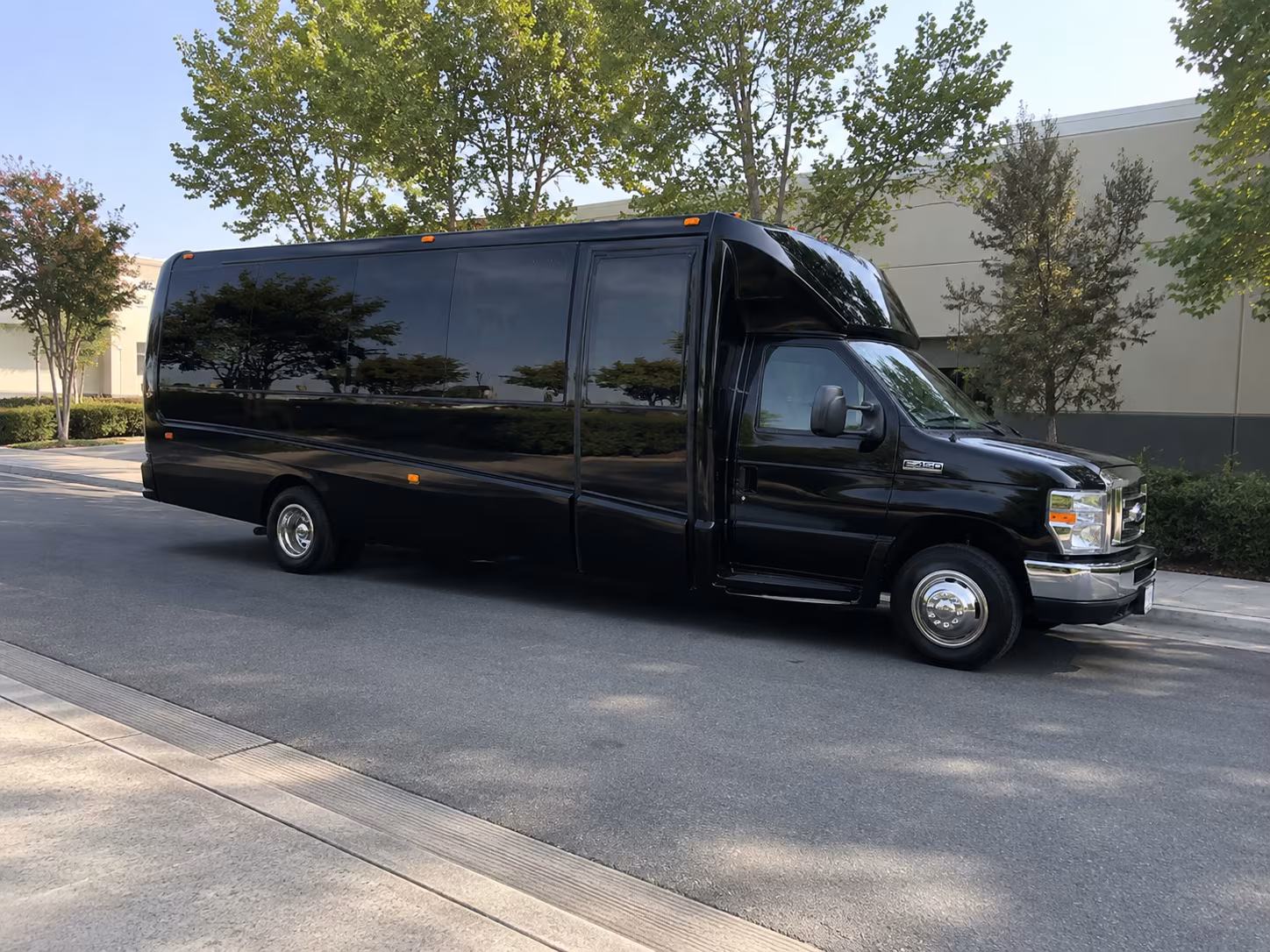 party buses for bachelorette wine tours around merced